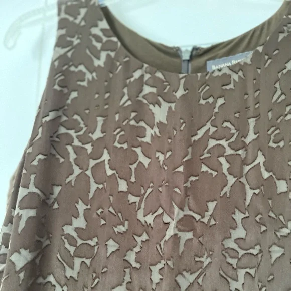 Banana Republic Silk Dress - Picture 2 of 10